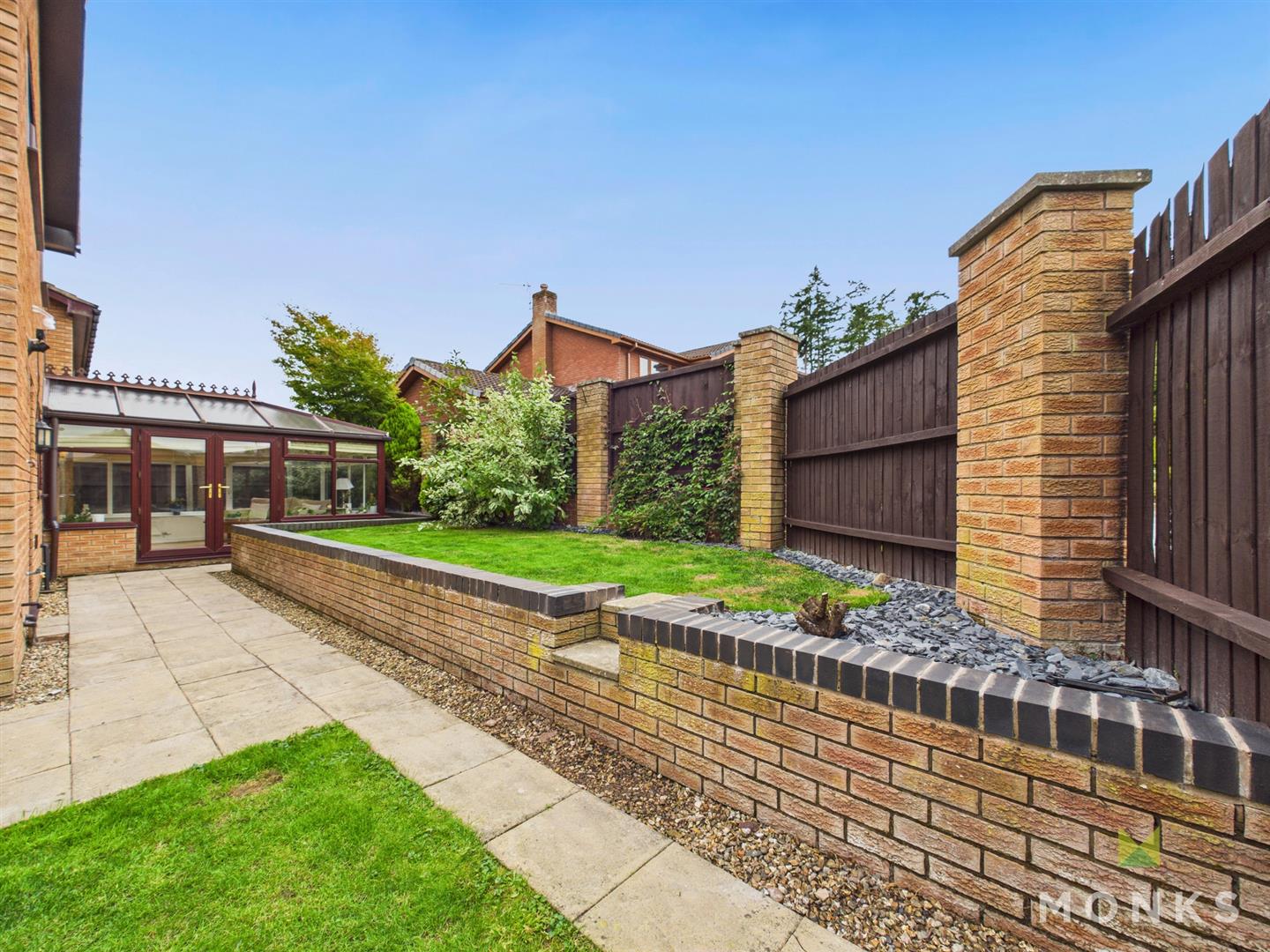 37 Llanforda Mead, Oswestry, SY11 1TS For Sale